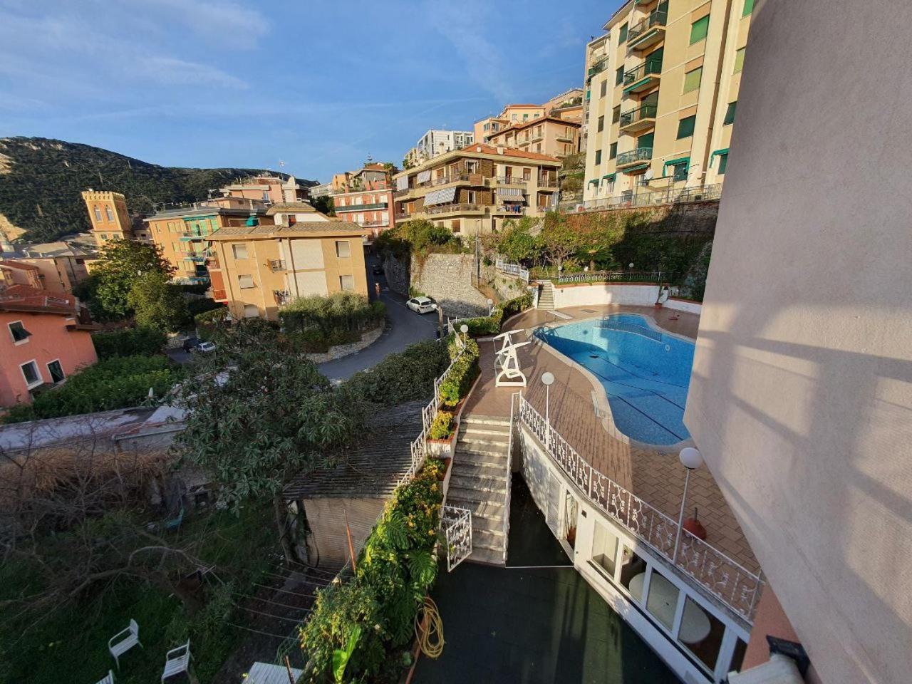 Residence Olivotti Finale Ligure Bagian luar foto