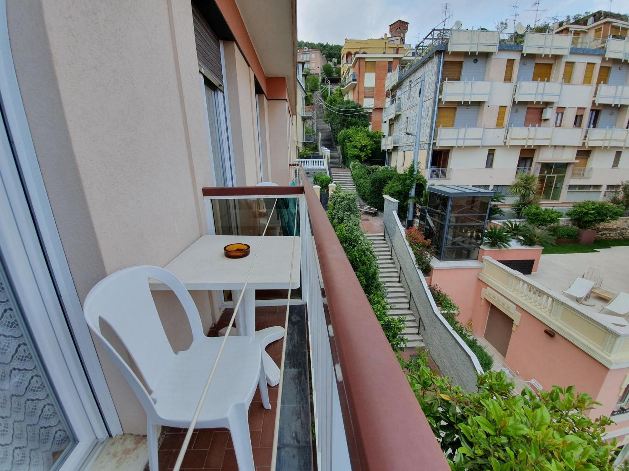 Residence Olivotti Finale Ligure Bagian luar foto