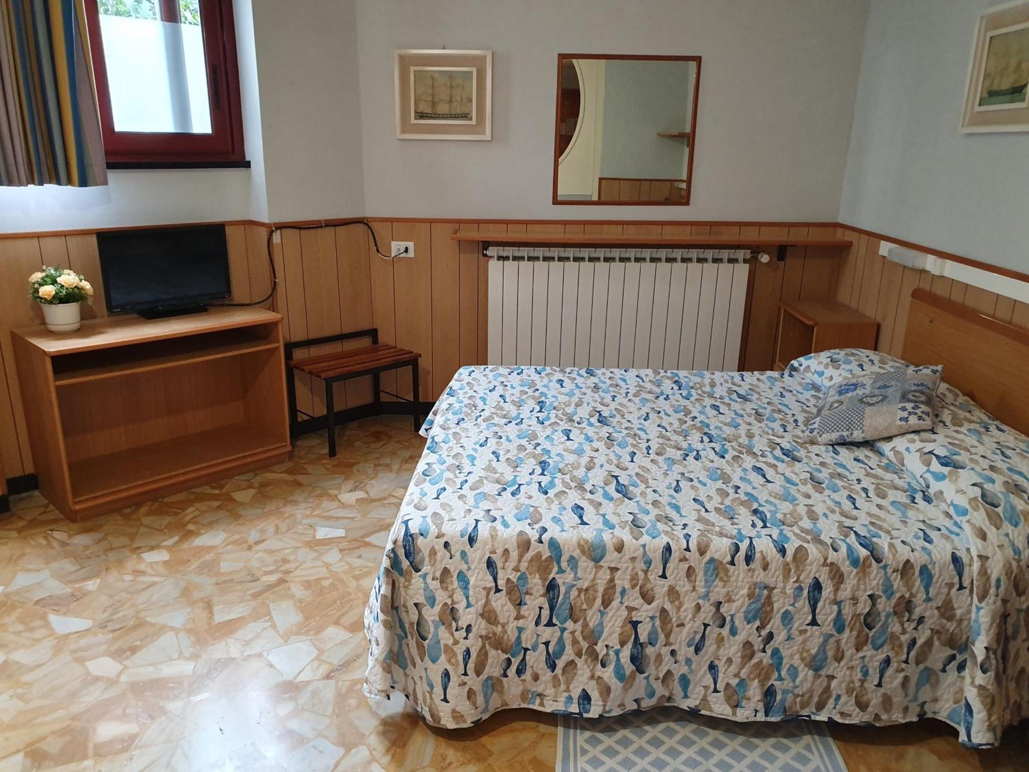 Residence Olivotti Finale Ligure Bagian luar foto