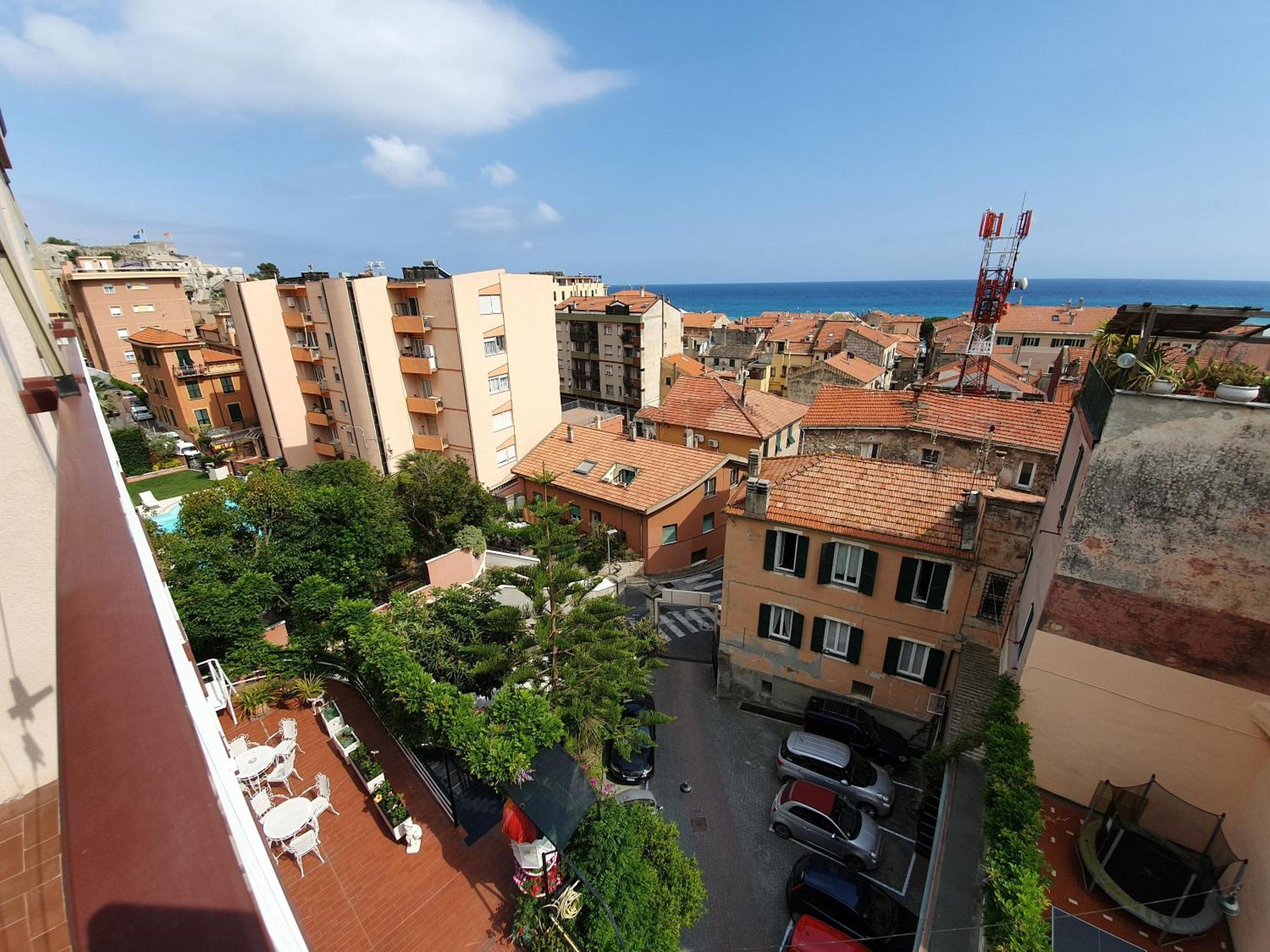Residence Olivotti Finale Ligure Bagian luar foto